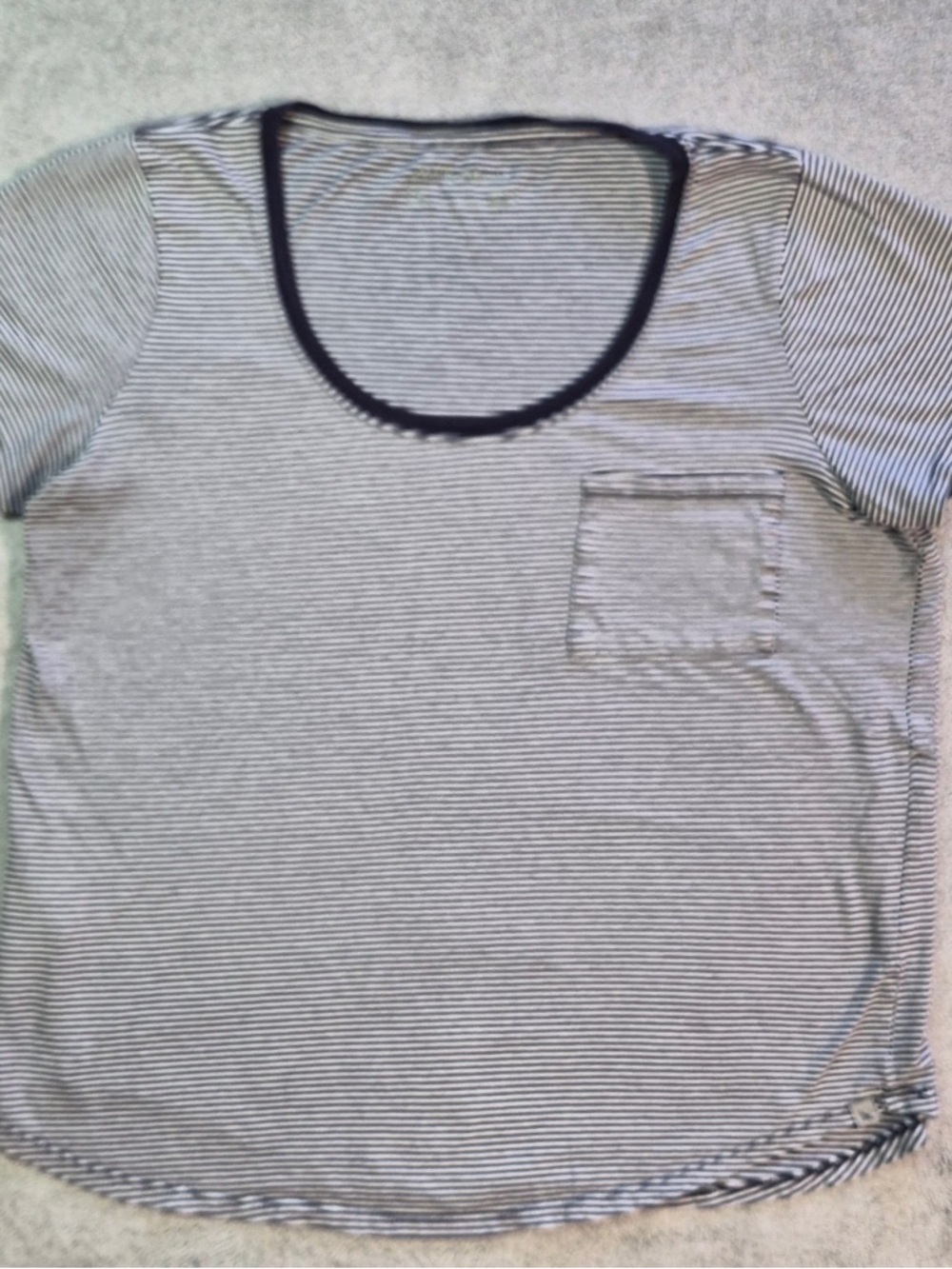 Striped Eddie Bauer Scoop Neck Pocket Tee - Navy & White